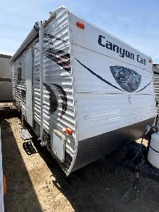 2015 Forest River  - Canyon cat 17QBC w/Bunks