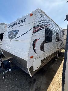 2015 Forest River  - Canyon cat 17QBC w/Bunks - Photo 2