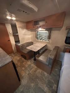 2015 Forest River  - Canyon cat 17QBC w/Bunks - Photo 4