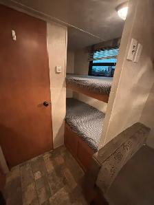 2015 Forest River  - Canyon cat 17QBC w/Bunks - Photo 7