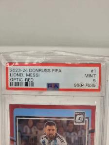 Lionel Messi Donruss Fifa Red Optics PSA 9 Argentina - Photo 3