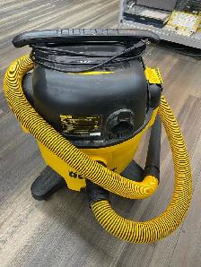 Dewalt DXV09PA 9 Gallon Shop Vacuum - Photo 2