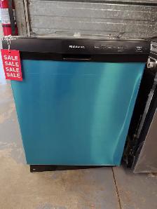 Frigidaire '24' Stainless Steel Dishwasher on Sale‼️