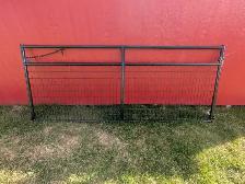 10 Foot Wire Mesh Farm Gate