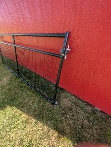 10 Foot Wire Mesh Farm Gate - Photo 2