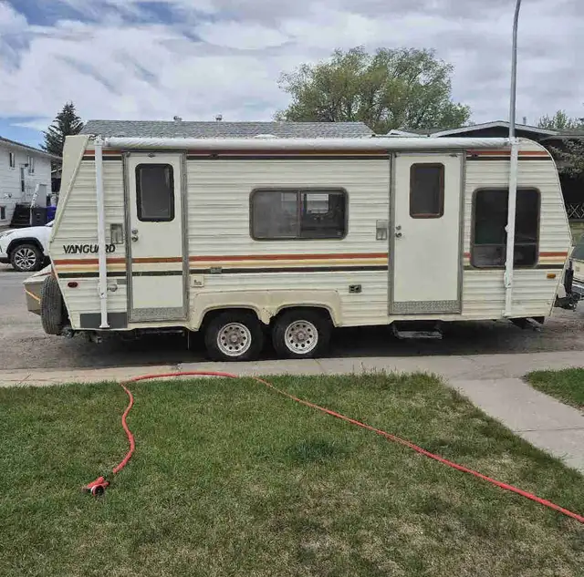 1983 24' Vanguard holiday trailer