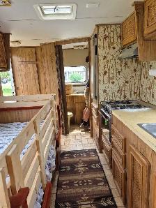 1983 24' Vanguard holiday trailer - Photo 9