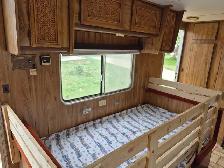 1983 24' Vanguard holiday trailer - Photo 10