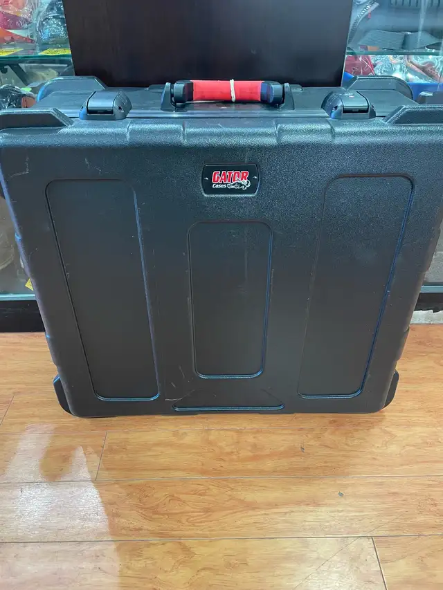 Gator Case No Key
