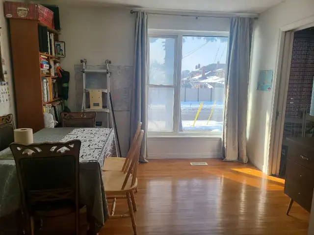First floor Room for Rent.