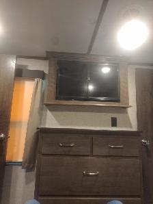 2019 Montana 310 RE - Photo 14