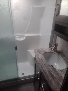 2019 Montana 310 RE - Photo 15