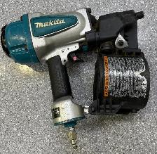 Makita AN902 Coil Framing Gun - Photo 2