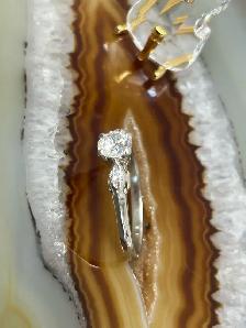 Vintage Trilogy W/G Diamond Ring - Photo 6