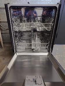 Bosch '24' Stainless Steel Dishwasher on Sale‼️ - Photo 4