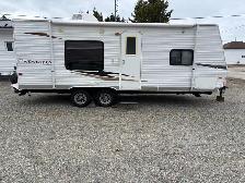 2011 Coachmen/ Cantina 22foot camper - Photo 2