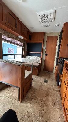 2011 Coachmen/ Cantina 22foot camper - Photo 3