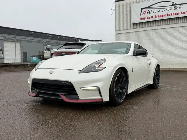 2017 Nissan 370Z Nismo| Backup Camera | New Tires | Manual |