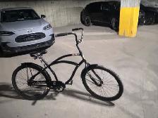 Black cruiser bikes for sale / Vélos cruiser noirs à vendre