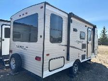 2019 Keystone Hideout 177LHS - Great lightweight couple Unit! - Photo 2