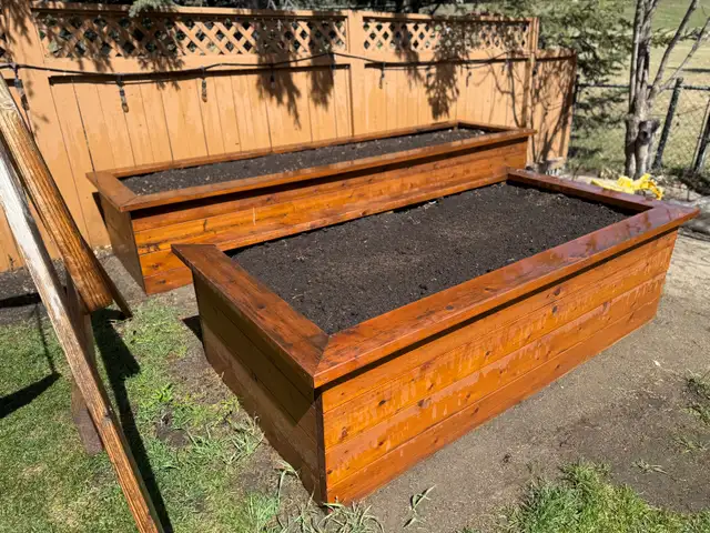 Cedar Raised Garden Boxes