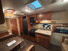 2014 Coleman Expedition 24Ft trailer w/ extra height! - Photo 7