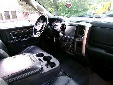 2015 Ram 3500 Laramie 6.7 CUMMINS | DIESEL | LEATHER - Photo 12