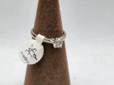 18k Gold Women's Rings with Diamonds - Photo 2