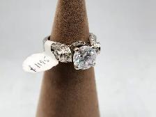 18k Gold Women's Rings with Diamonds - Photo 4