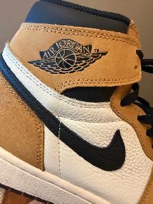 Air Jordan 1 Retro High OG Size 9.5 (100% Authentic) - Photo 9