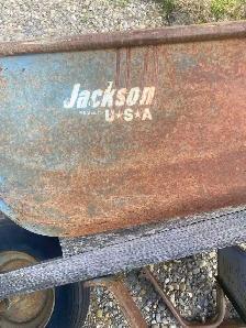 wheelbarrow - Photo 3
