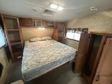 2010 CHAPARRAL 270RKS, REAR KITCHEN, COUPLES UNIT - Photo 27