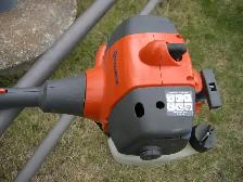 Husqvarna Weed Eater – 128CD - Photo 3