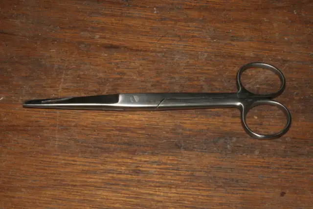 SCISSORS precision dissection/precision $5. microscope case FREE
