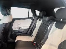 2022 Mercedes-Benz GLA250 4MATIC SUV Extended warranty! Highly e - Photo 4