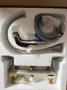 Kitchen Faucet - Photo 2