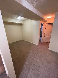 2 Bed   Den, 1,5 bath, 2 parking stalls pet friendly apartment - Photo 8