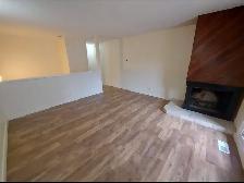 2 Bed   Den, 1,5 bath, 2 parking stalls pet friendly apartment - Photo 10