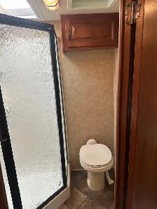 2014 Dutchmen Denali 324LBS 36 ft Fifth Wheel Trailer - Photo 6