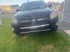 FOR SALE – 2010 TOYOTA RAV4 LIMITED Clean, reliable - Photo 2