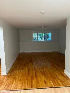 Renovated 2 bedroom apartment - Photo 3