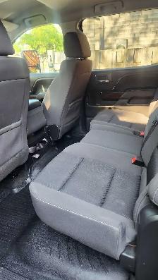2017 GMC Sierra SLE 4 door 4x4 - Photo 4