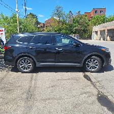 2017 Hyundai Santa Fe XL Premium AWD, 3.3l 6cyl 7 seats, Financi - Photo 9
