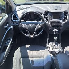 2017 Hyundai Santa Fe XL Premium AWD, 3.3l 6cyl 7 seats, Financi - Photo 13