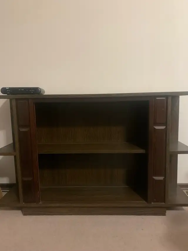 nice display cabinet!