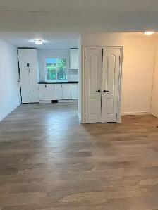 Three Rooms First Floor Unit for Rent in Burlington - Photo 4