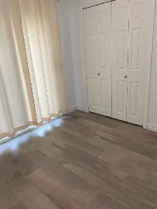 Three Rooms First Floor Unit for Rent in Burlington - Photo 7