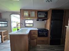 2022 PrimeTime Avenger 25FLS - Photo 5