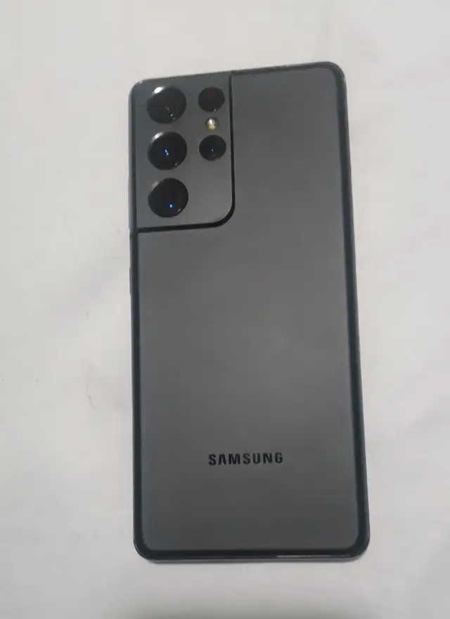 Samsung Galaxy S21 ultra (5G) 128GB Unlocked.