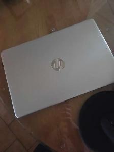 hp i5 Windows 11 modèle ef2008ca Clavier lumière - Photo 3